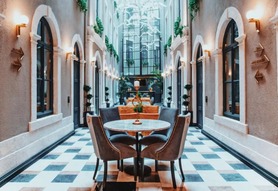 Ferman Port Hotel - Special Category