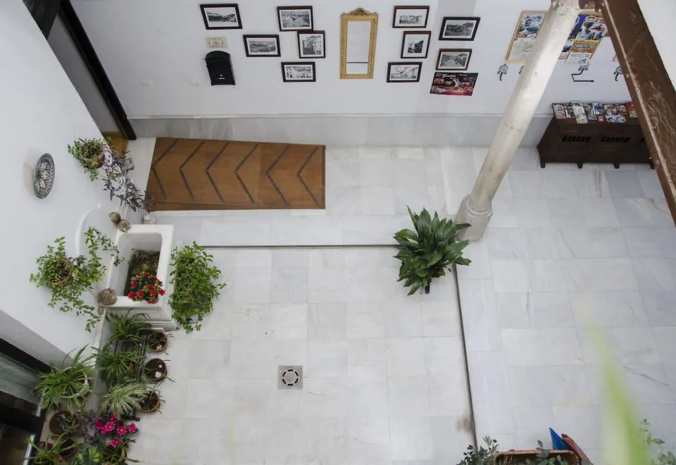 El Granado Hostel