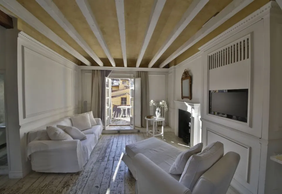 White Home