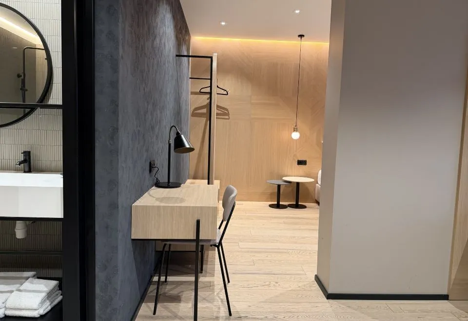Hotel Lotus