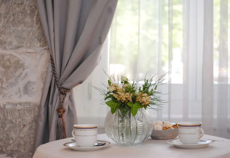 Lanterna Rooms