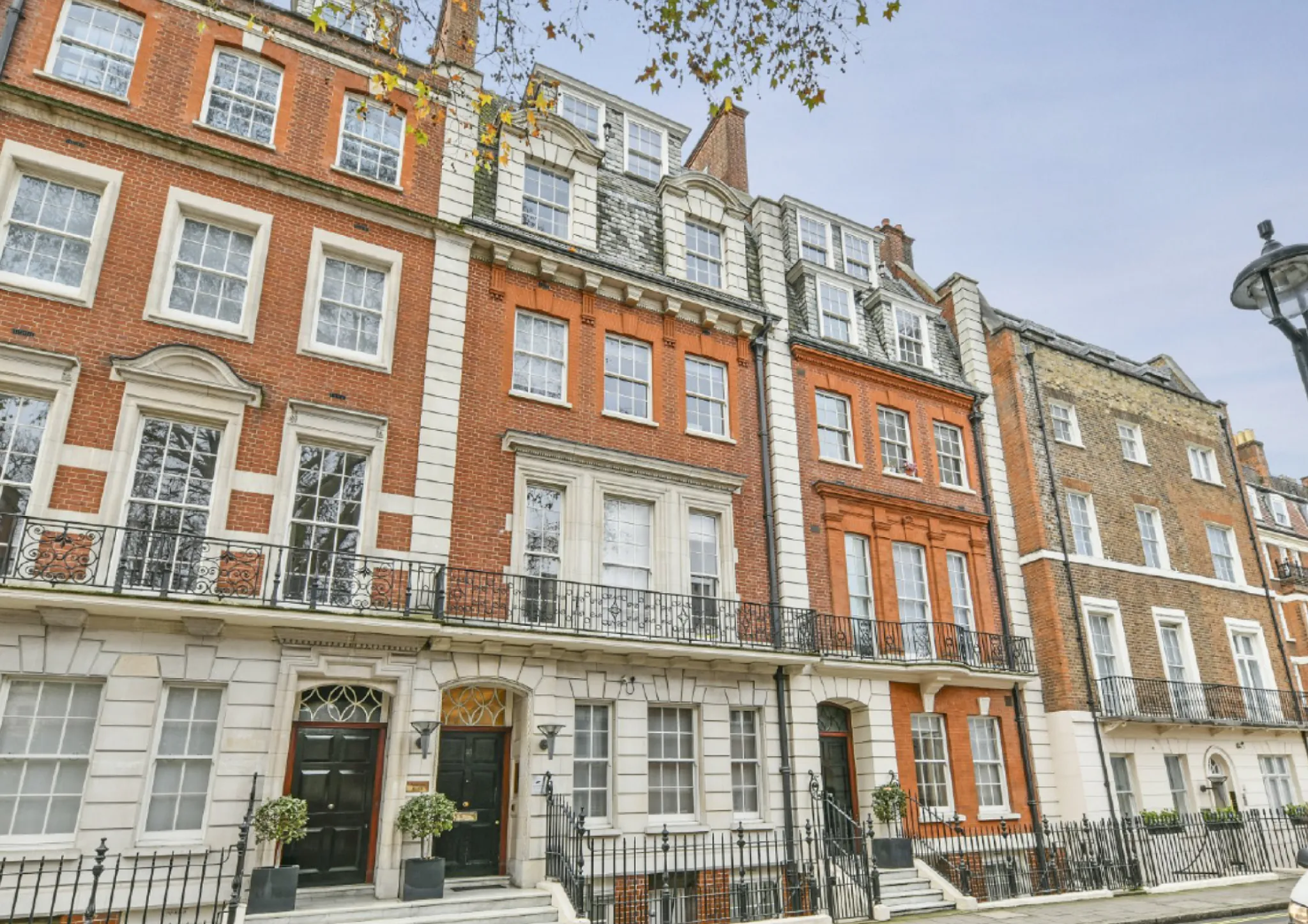 Mayfair - Peterson House by Viridian Apartments