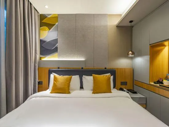 Such as home travel hotel shanghai yanji middle road subway station shop.
