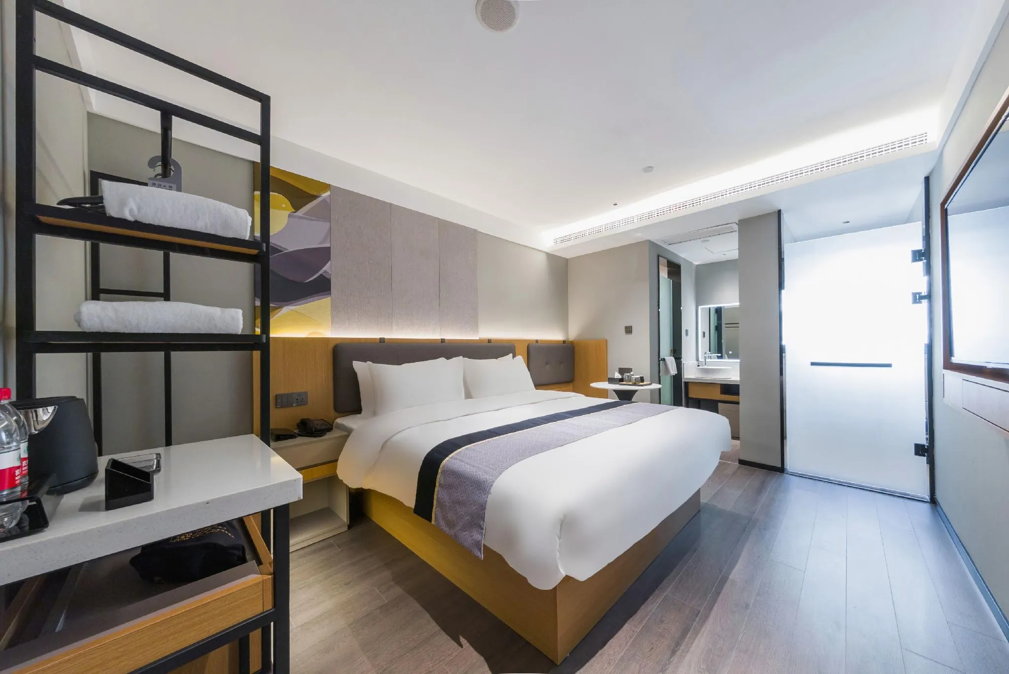 Homeinn Selected Hotel (Shanghai Railway Station North Plaza North Tibet Road)