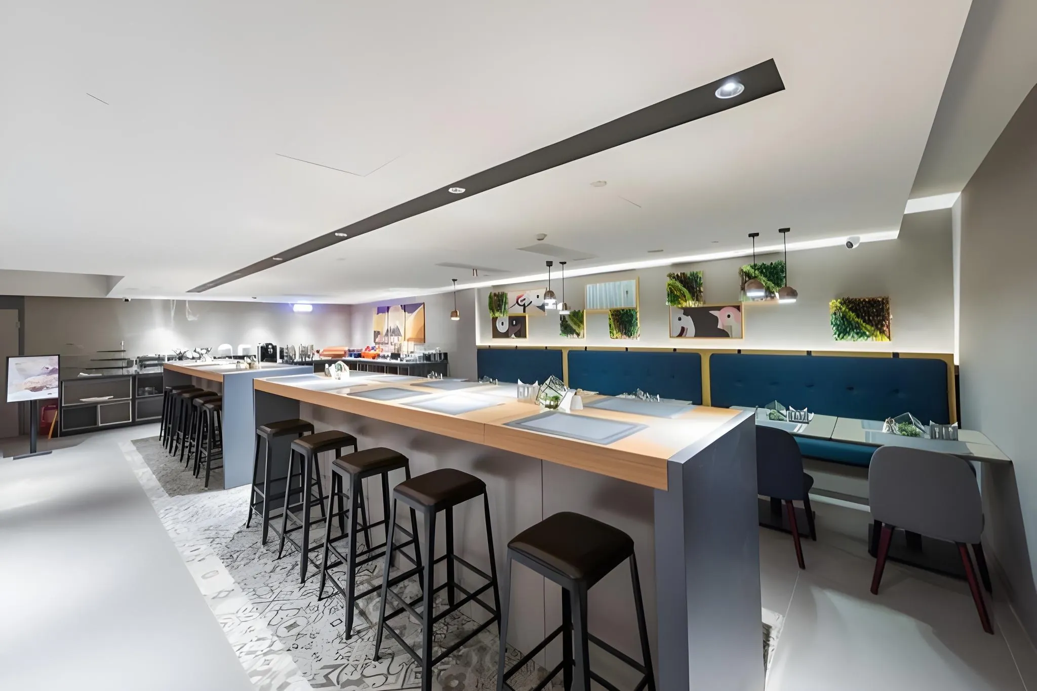 Homeinn Selected Hotel (Shanghai Railway Station North Plaza North Tibet Road)