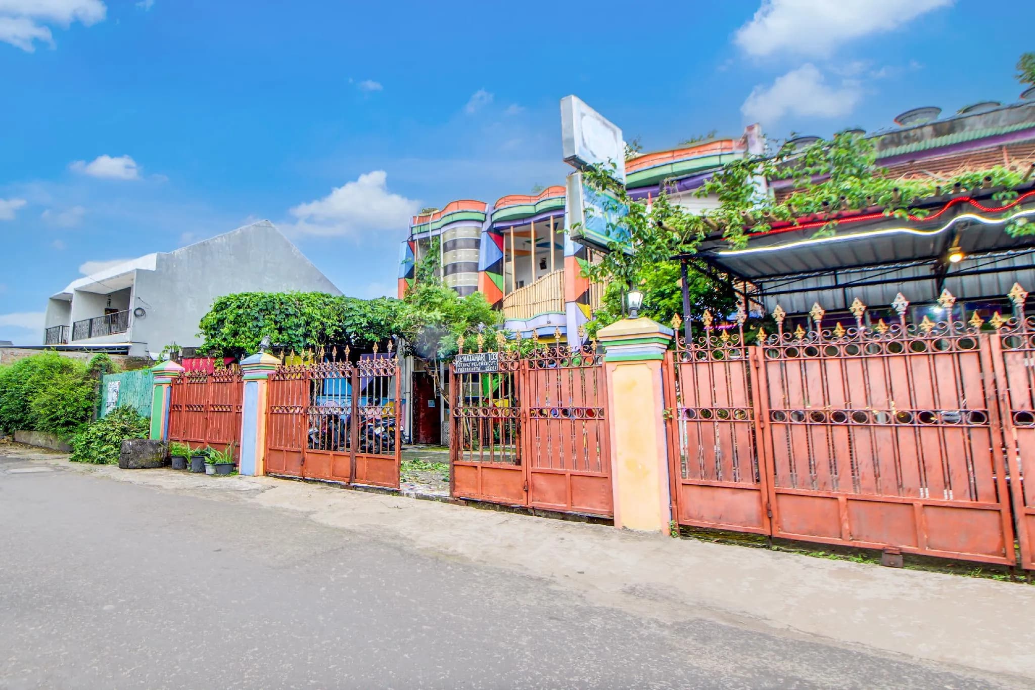 Hotel O Pelem Kecut Lively Family