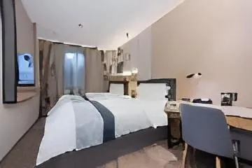 Home Inn Hotel(Shanghai Yanggao Road, Lantian Road Subway station)