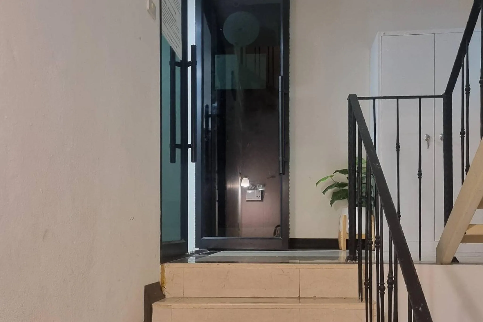 BnB98 Silom Hotel