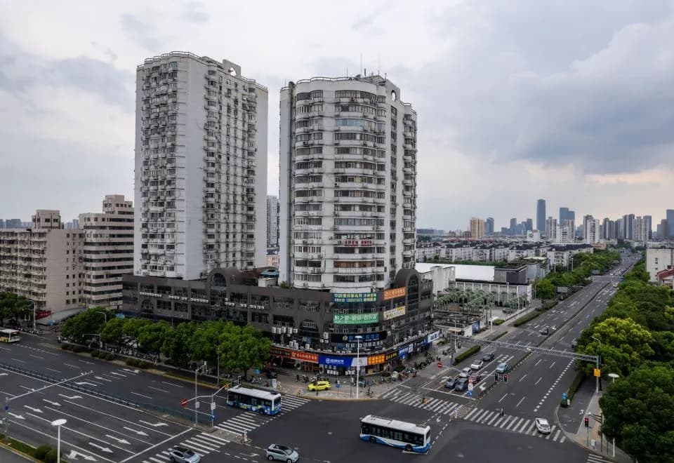 Yixin Chain Select Hotel (Chengshan Road Subway Station, Shangnan Road, Expo Park)
