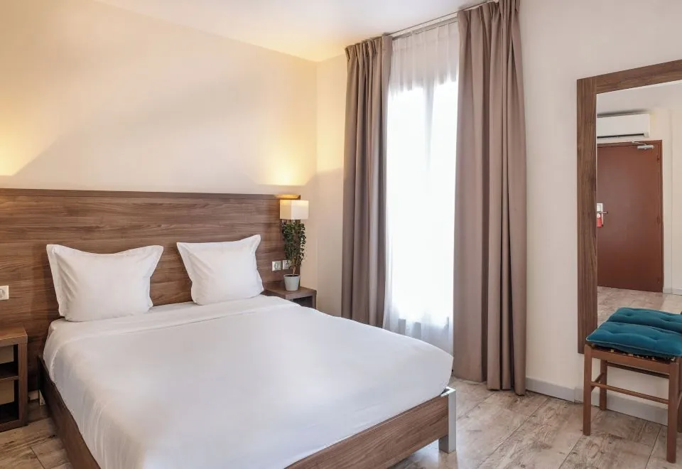 Hotel la Perle Montparnasse