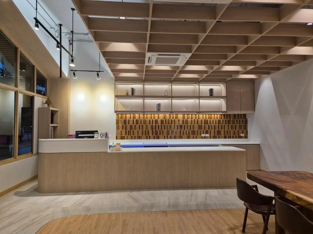 The Publyc Hotel