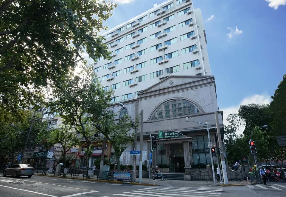 Jinjiang Inn Style (Shanghai North Bund Yangpu Bridge)