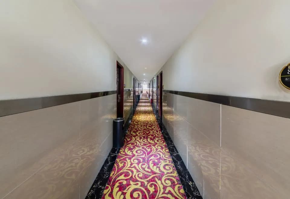 Yimi Hotel (Guangzhou Dongpu Metro Station)