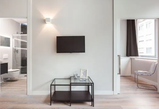 Easyhomes - City Centre Suites
