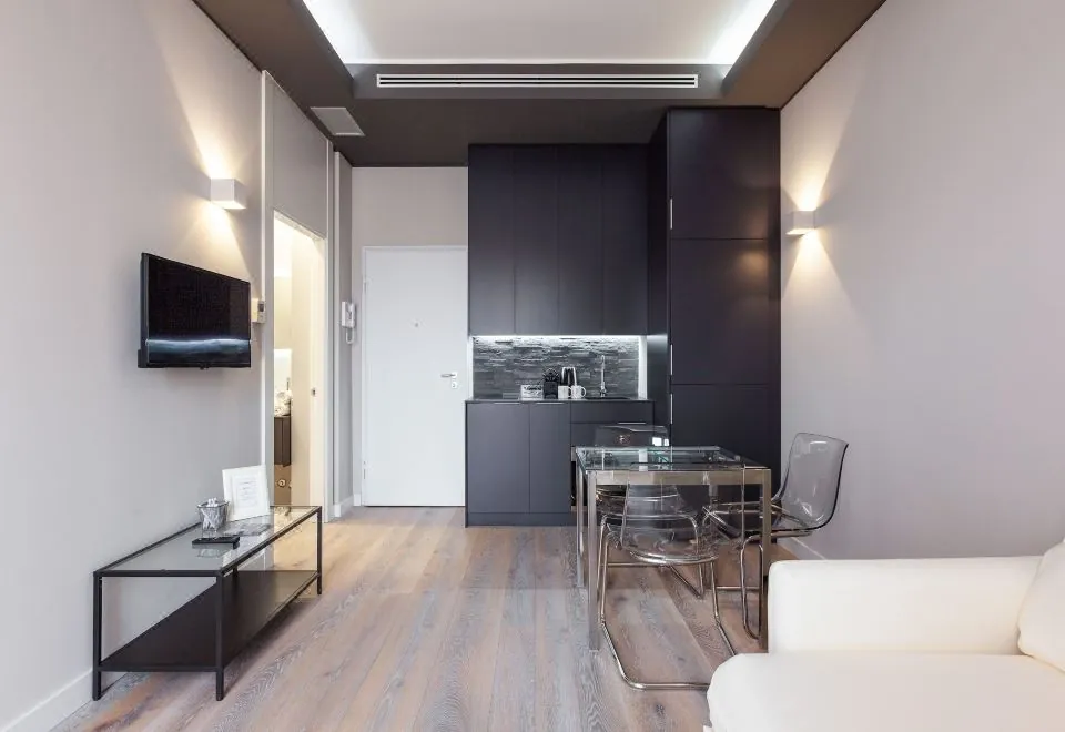 Easyhomes - City Centre Suites