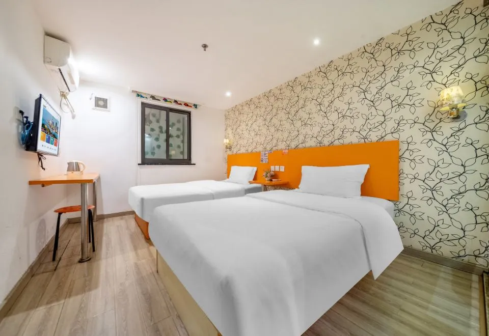 Pod Inn (Shanghai Ruijin Hospital Dapuqiao Metro Station)