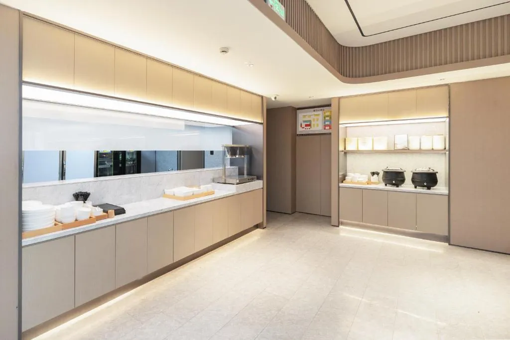 Ji Hotel Shanghai Daning Yichuan Road