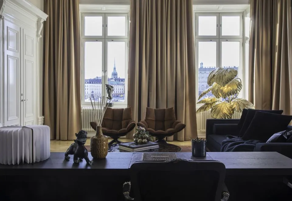 Lydmar Hotel