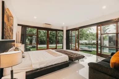 Villa Laguna