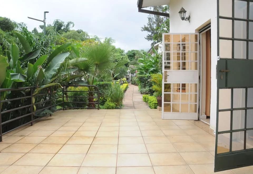 Hotel Riverview Westlands