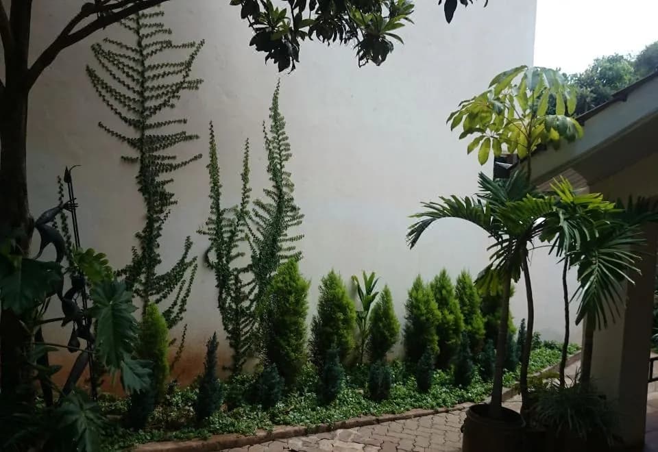 Hotel Riverview Westlands