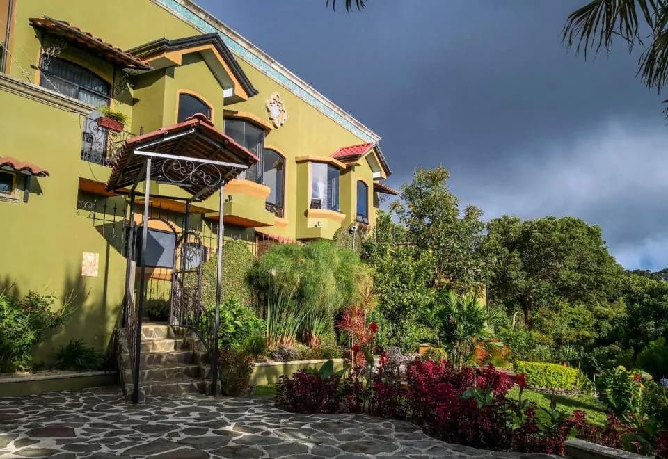 Casas del Toro Monteverde
