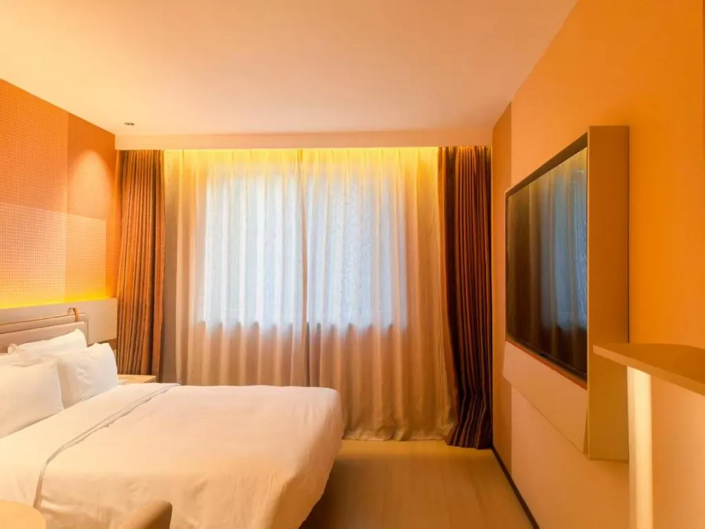 Orange Hotel Shanghai Xujiahui Ruijin South Road