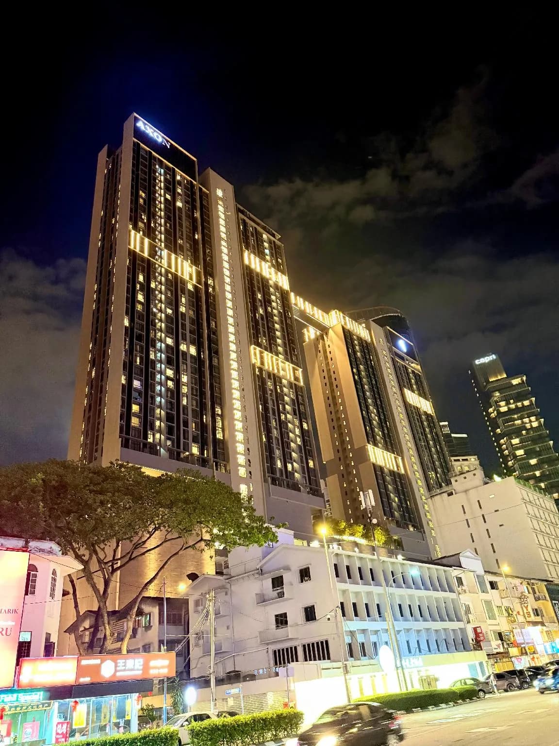 Residence Axon Bukit Bintang by TaheeenS