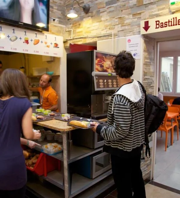 Bastille Hostel