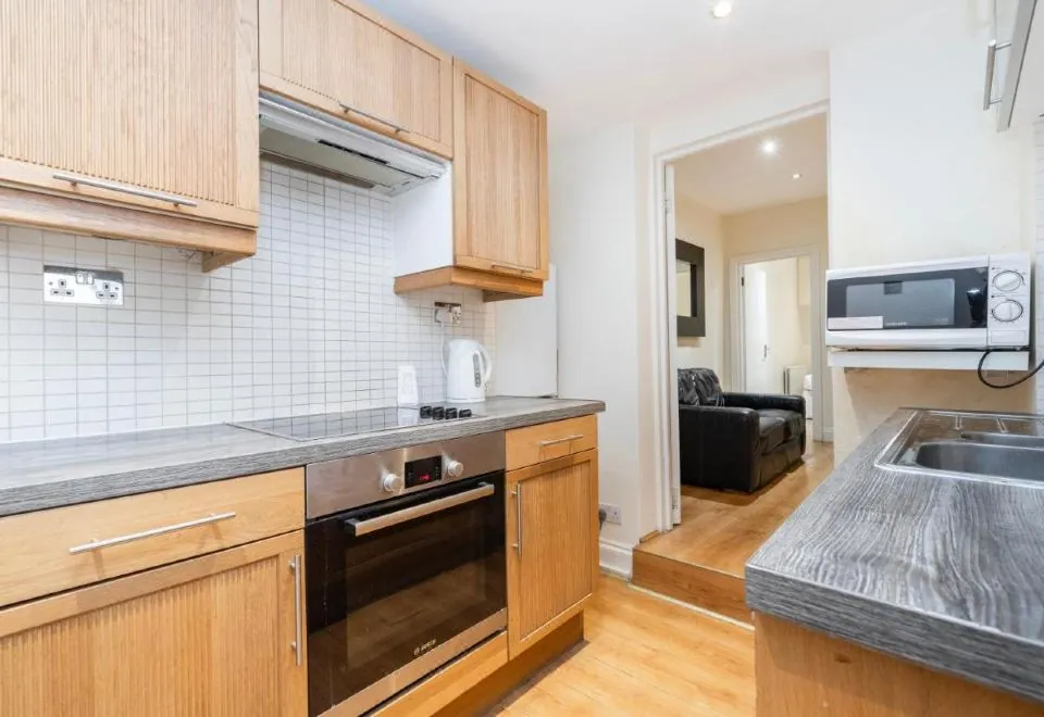 Hyde Park Rooms & Apartments