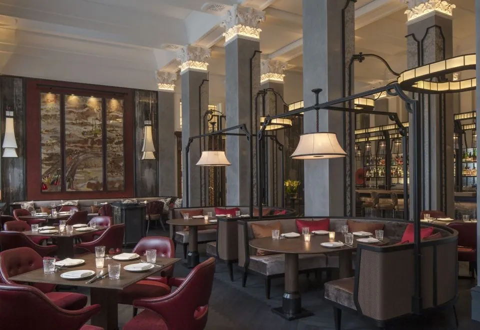 Four Seasons Hotel London at Tower Bridge
