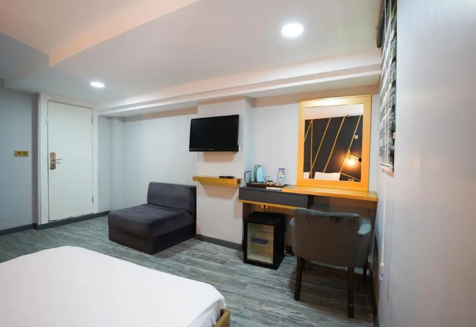 Time Hotel Mecidiyekoy