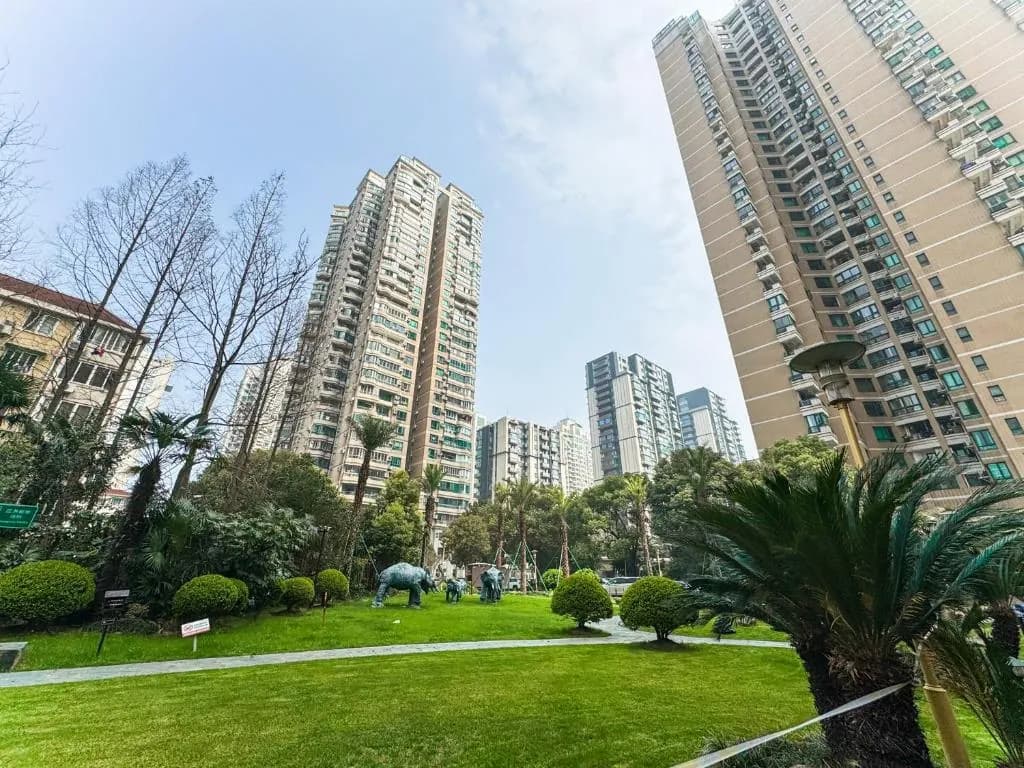 Shanghai Tyms 2bedroom 2Bathroom XUHUI MetroCity