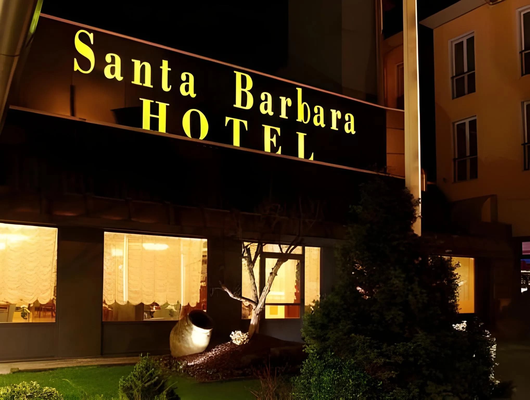 Santa Barbara Hotel