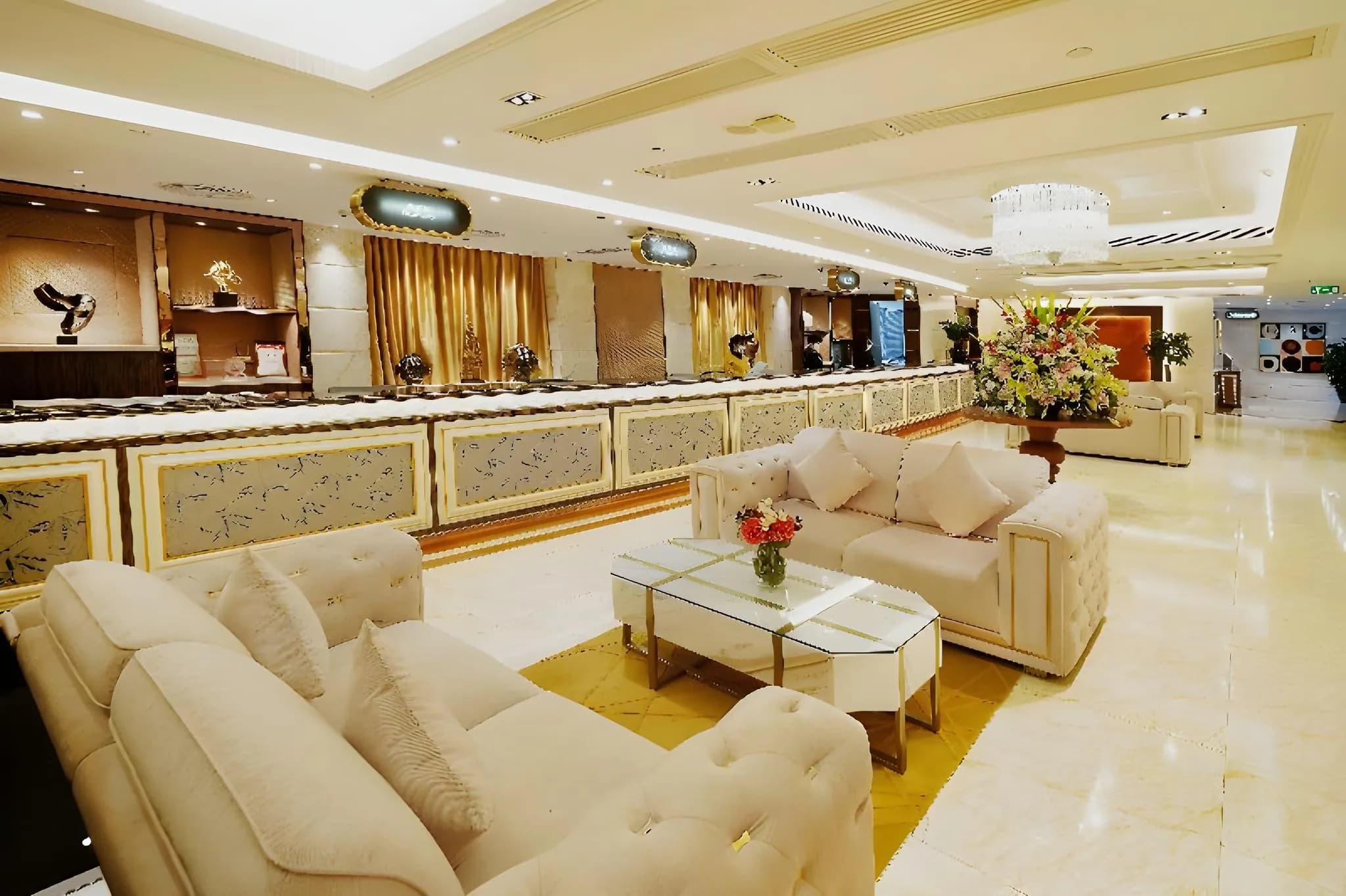 Grand Dragon Hotel