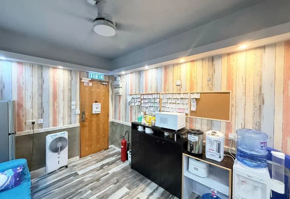 Apple Hostel