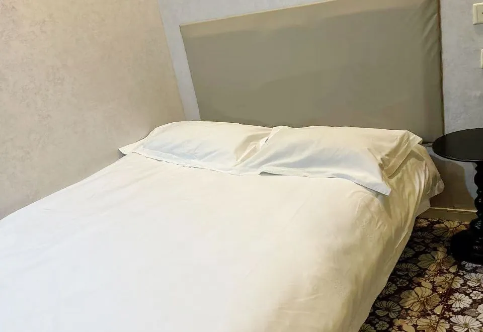 Shanghai Fangcheng Hotel