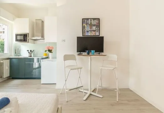 Alessia's Flat- Milano M3 Corvetto