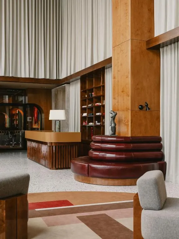 The Standard, Brussels