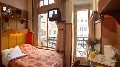 Nadia Hotel