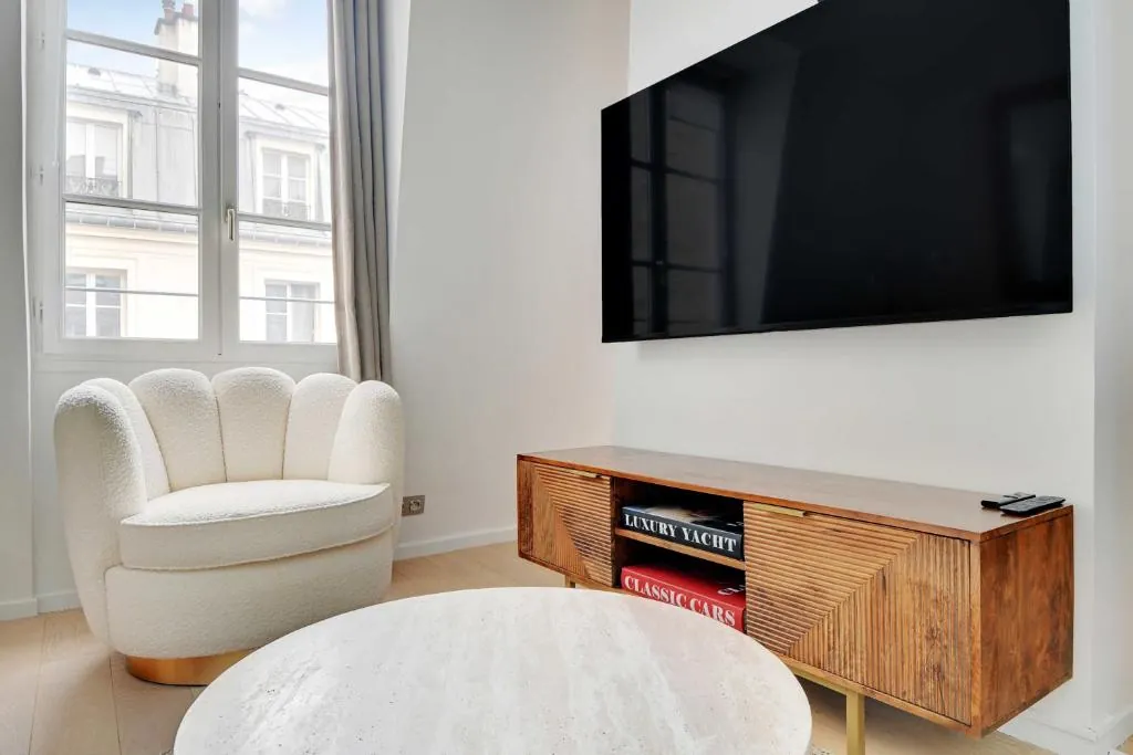 Charming 2BR/5P - Eiffel Tower - Trocadero