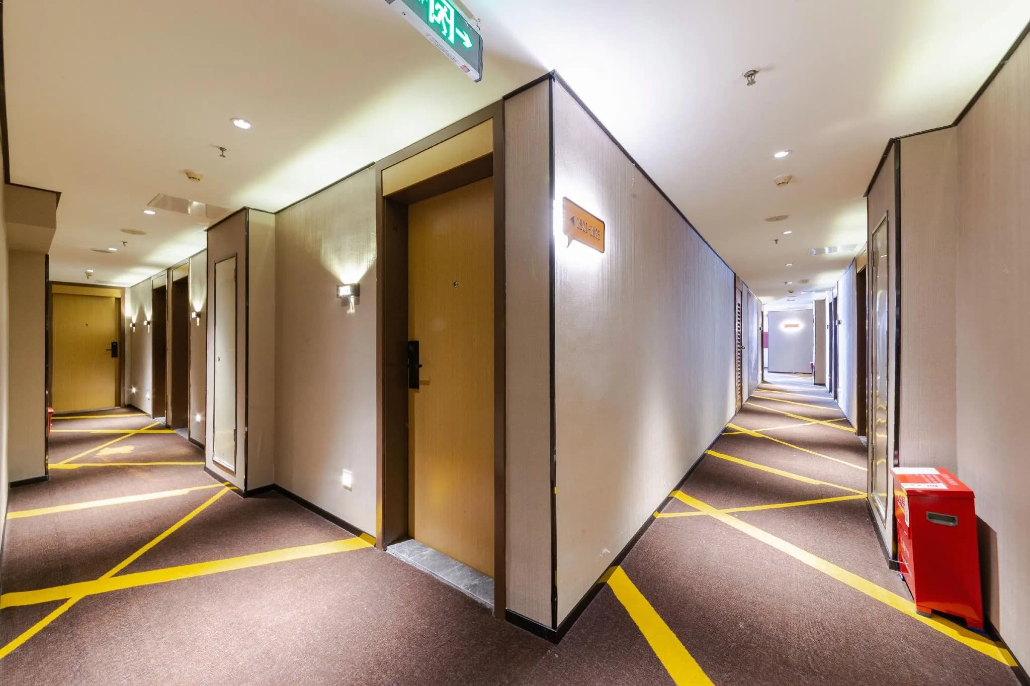IU Hotel (Guangzhou Tianhedong Sports Center Metro Station)