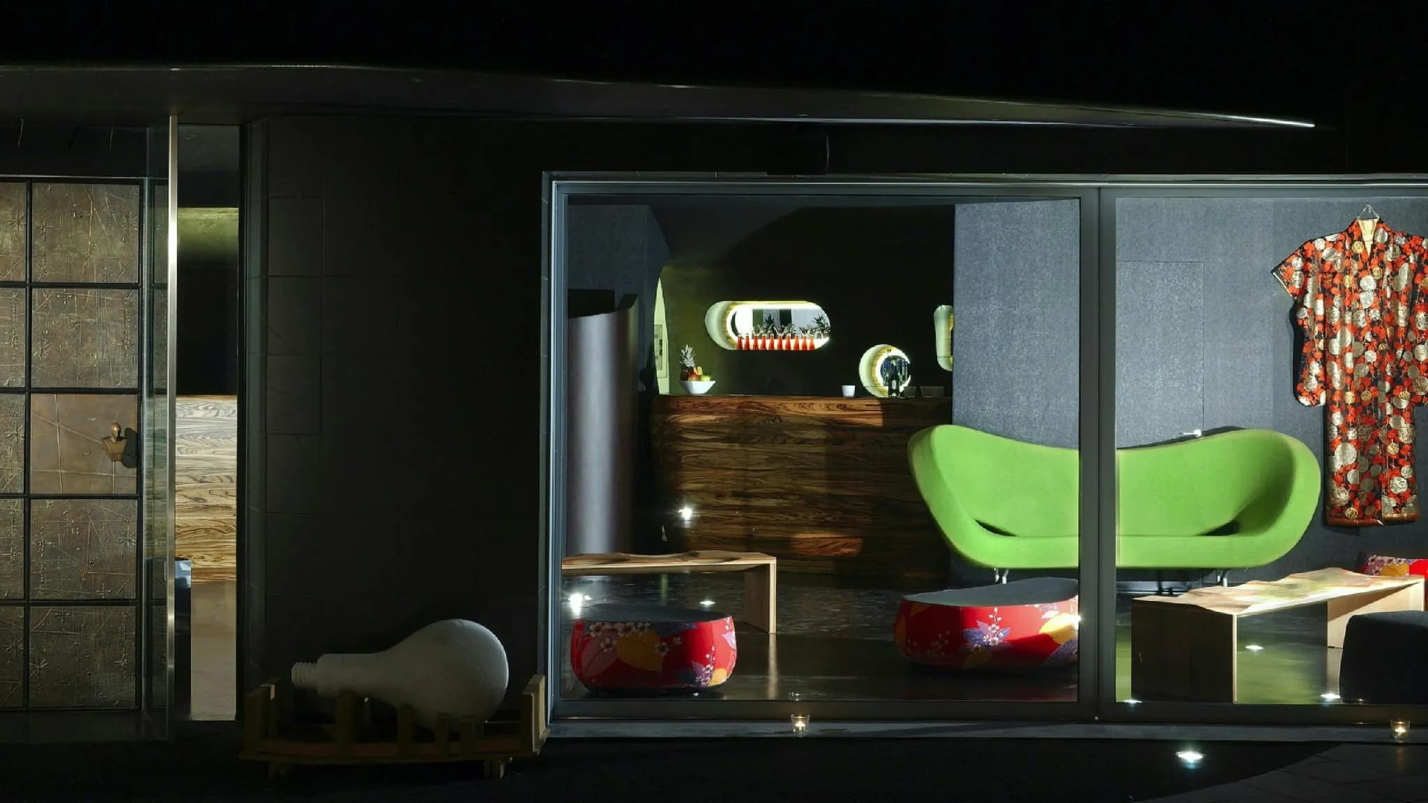 Black Hotel
