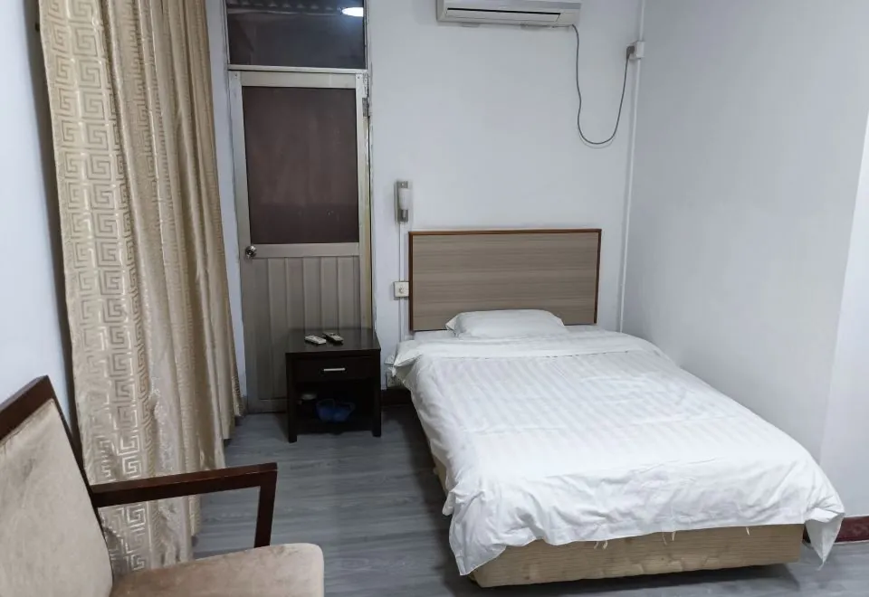 Sihang Shenghua Nanyuan Hotel