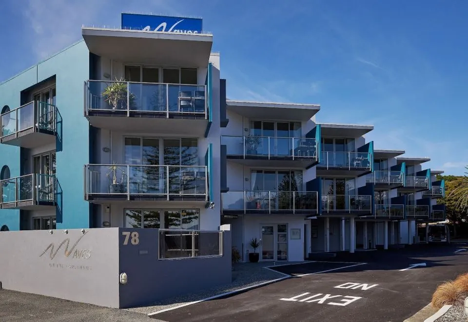 Waves Luxury Apartments