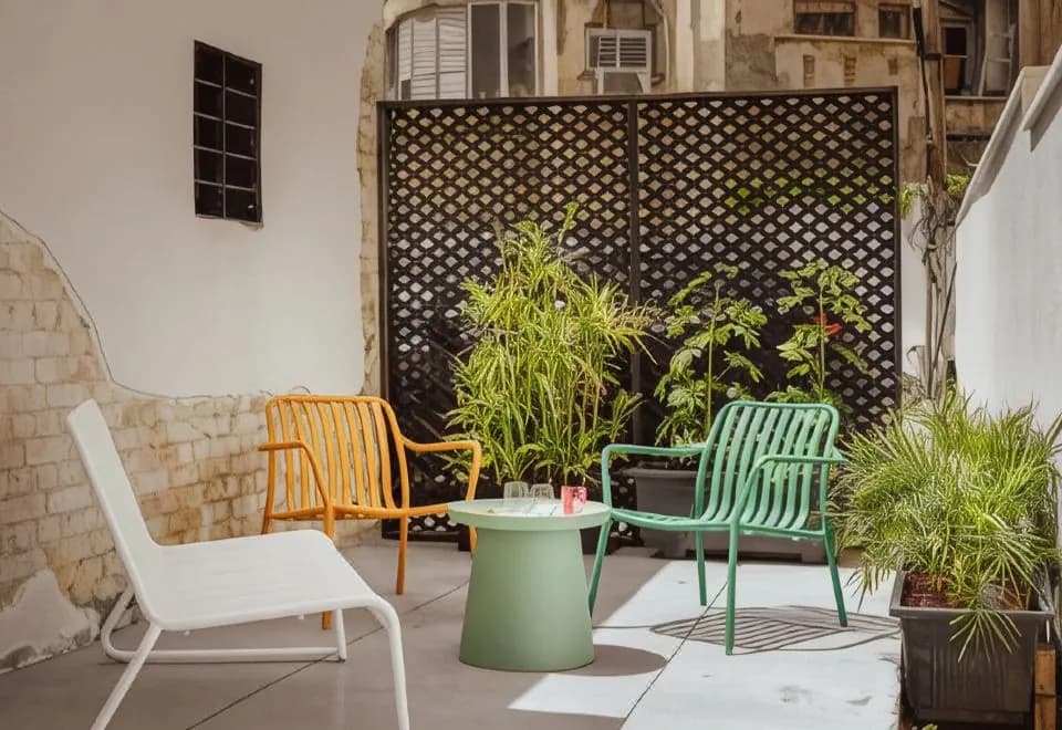 Loginn ColorBox Hotel