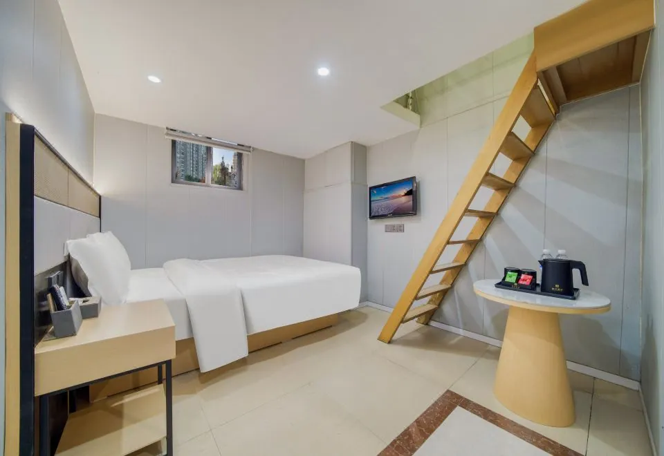 Shanghai Wangyue Hotel (Fangdian Road Subway Station)
