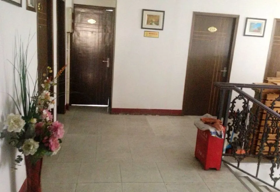 Zhuanglin Hostel