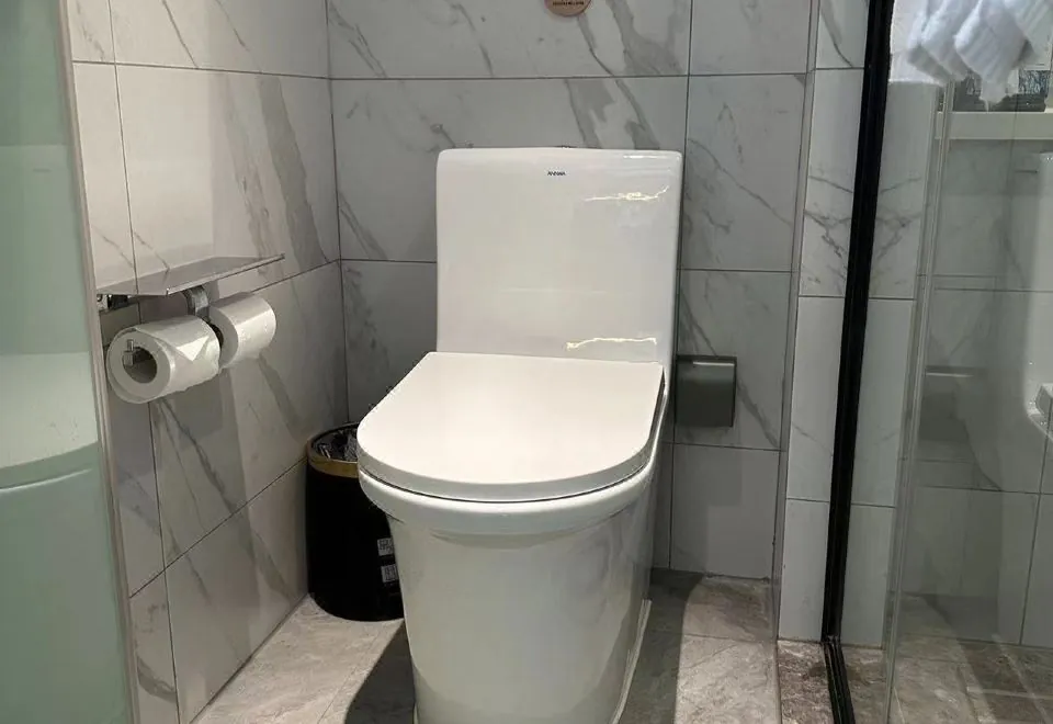 HeYizhishang Hotel (Shanghai Ningguo Road Subway Station)