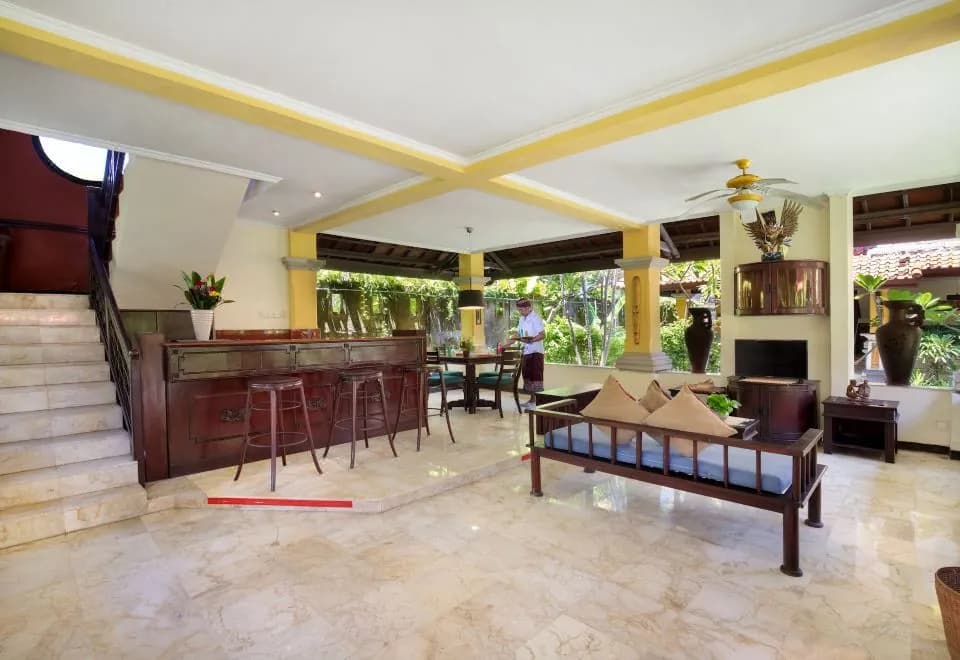 Royal Tunjung Hotel & Villa Legian